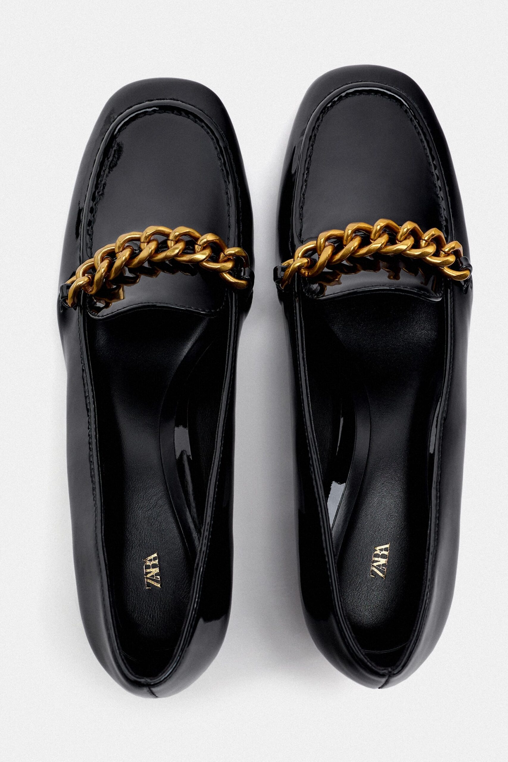 حذاء ZARA Low Heel Chain Loafers