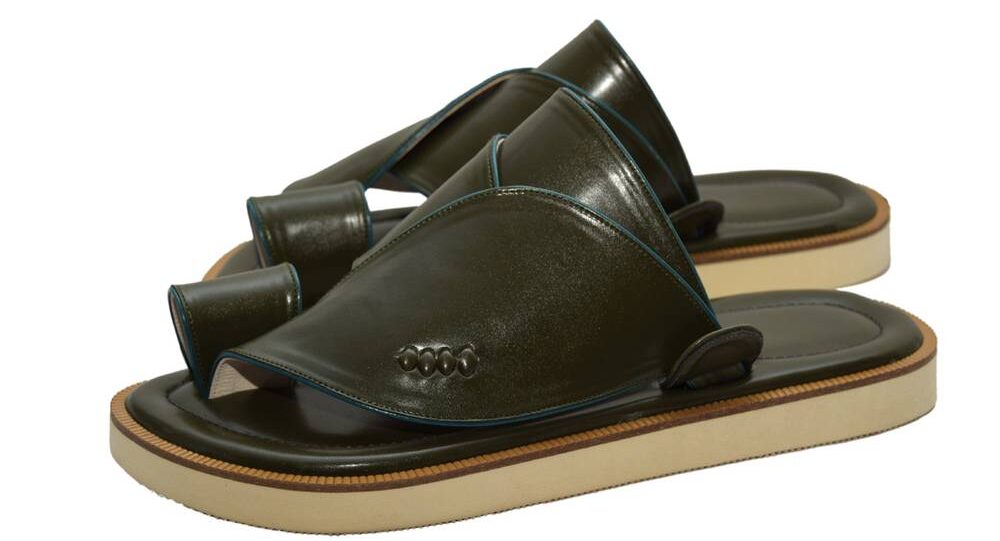 نعال خليجي سادة