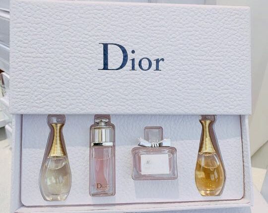 بوكس مجموعه عطور ديور 5 مل