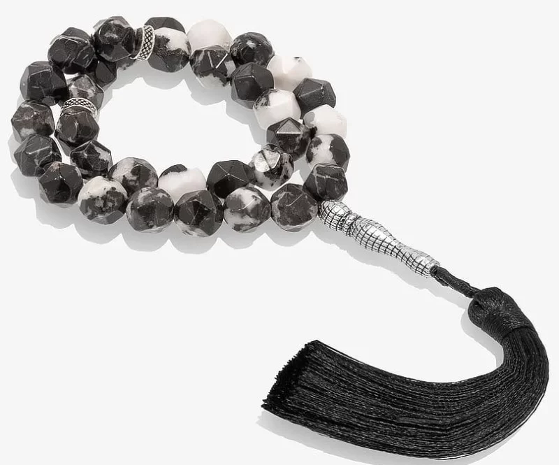 سبحة حجر كريم يشب بقصة الالماس