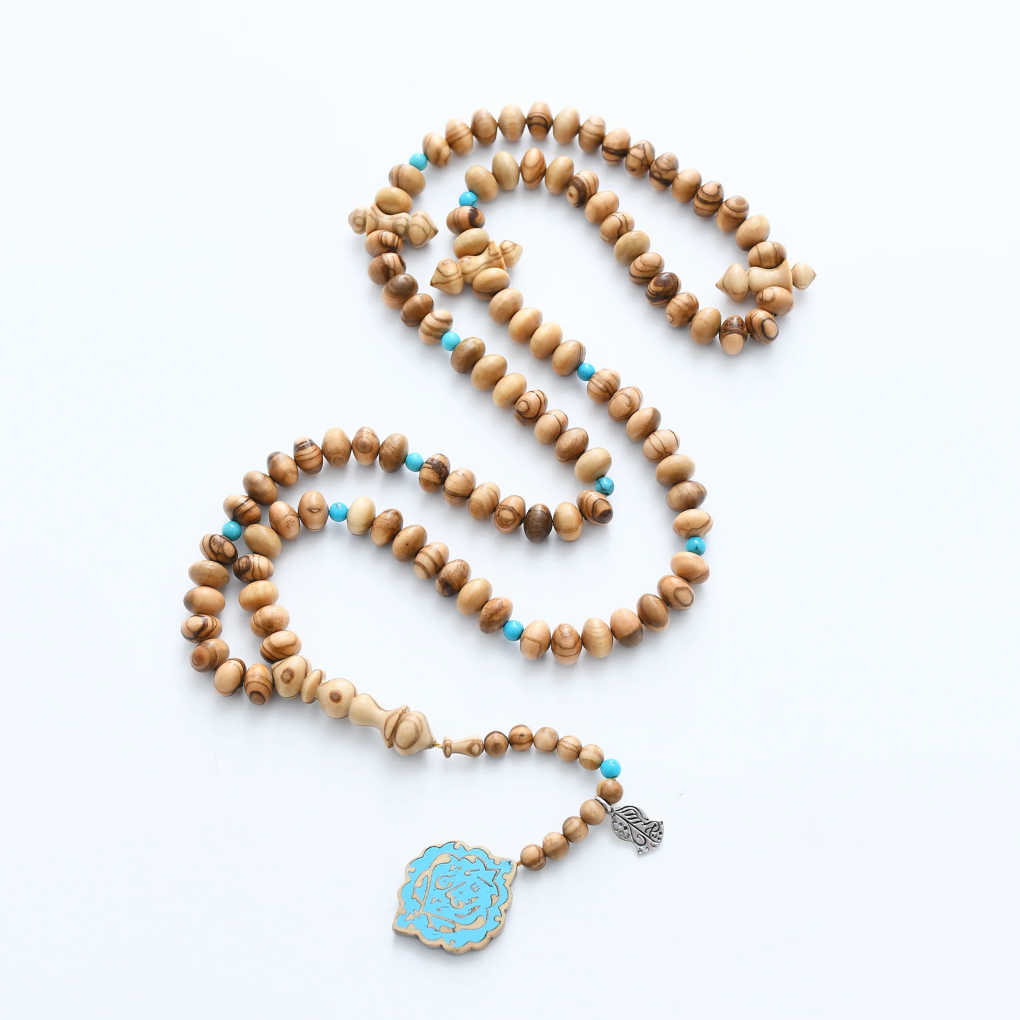 سبحة خشب الزيتون والأحجار الكريمة 